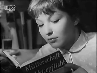 she (elle, 1954), director: rolf thiele. subtitles.