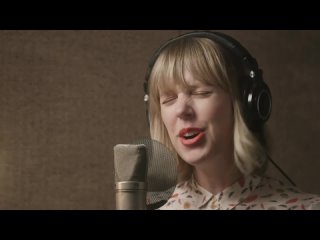 pomplamoose ft john schroeder - les champs-lyses