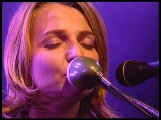 autour de lucie - the truth about those who lie to us (live at nulle part ailleurs)